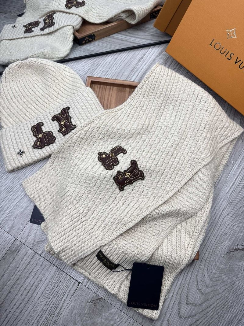 Louis Vuitton Caps Scarfs